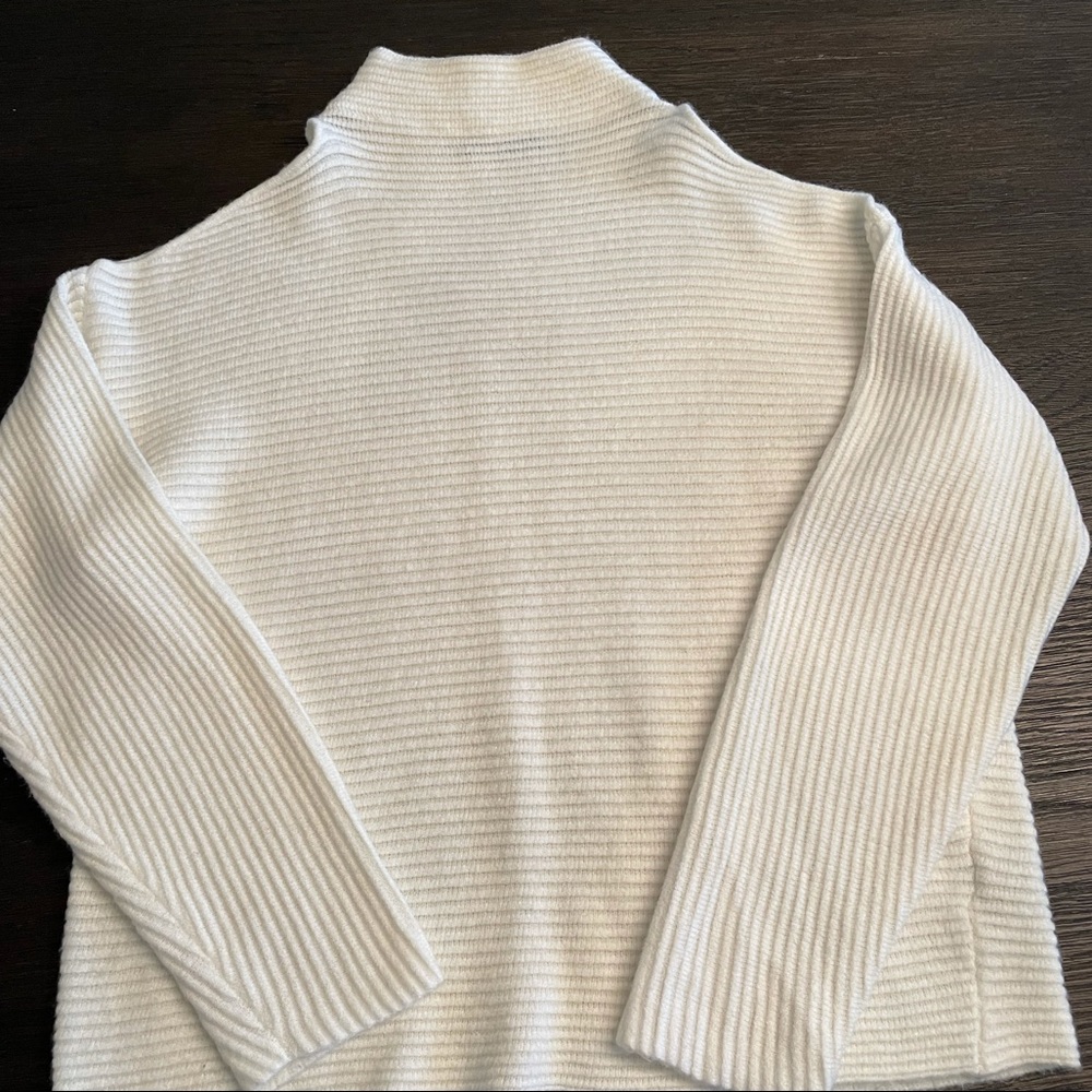 Women sweater